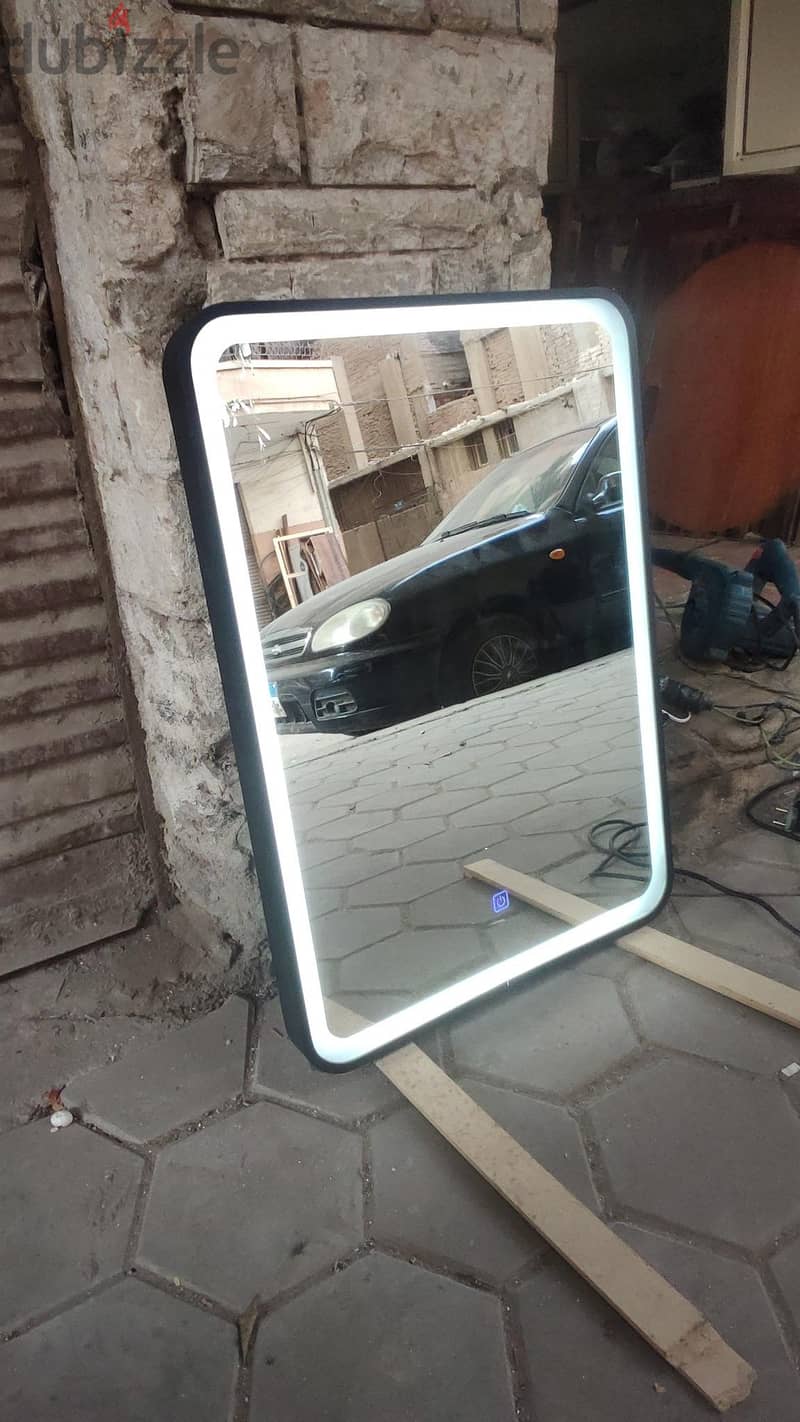 mirror led light 4