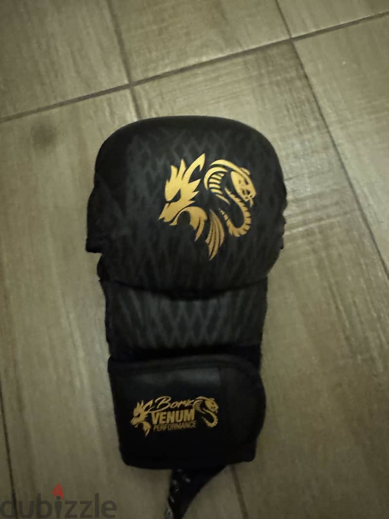 Khamzat Chimeav Borz venom gloves 6