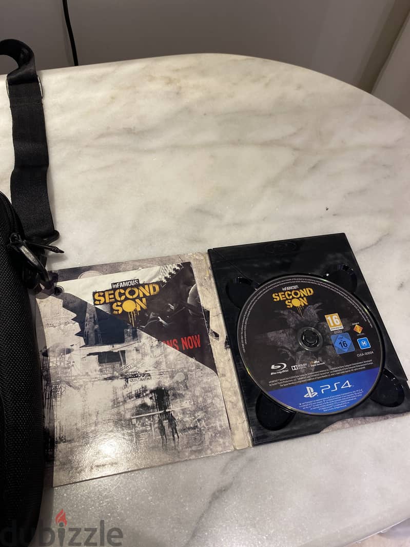 PlayStation 4 3