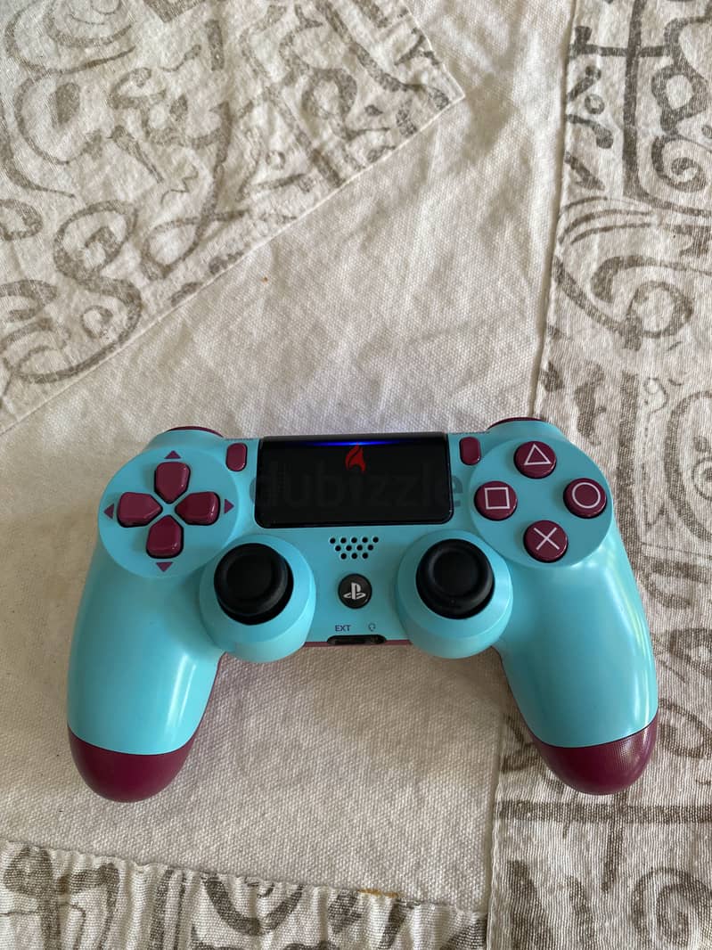 PlayStation 4 4