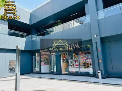فرصة استثمارية جاهزة للدخل East Hub Mallمدينتي مش مجرد محل للبيع أصل شغال بالفعل وبيحقق دخل شهري
