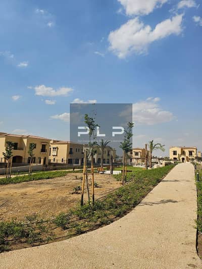 فيلا مستقله استلام فوري ببسعر لقطه لسرعه البيع في كمبوند سيتي جيت القاهره الجديده التابع لشركه ديار القطاريه