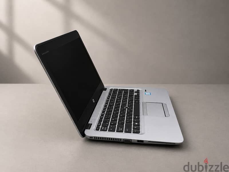 HP EliteBook 820 G3 1