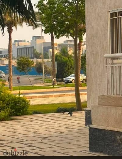 شقه مفروش للايجار في مدينتي 3غرفه نوم 2 حمام منهم ماستر