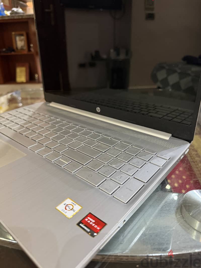HP Laptop 15-fd0400nr 1