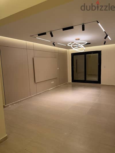 شقة للإيجار  داخل كمبوند bliss gate بالشيخ زايد امام cairo gate emaar