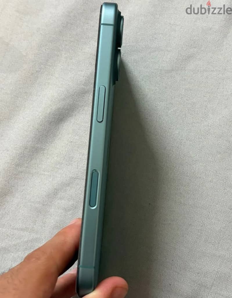 Apple - iPhone 16 2