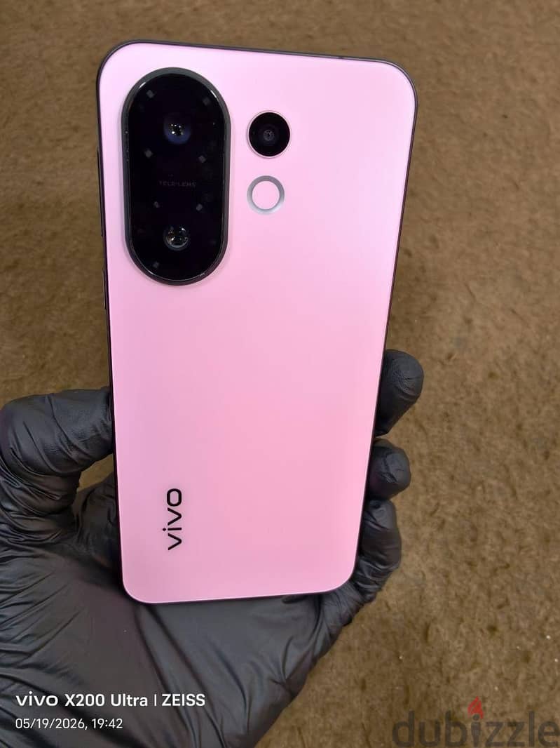 Vivo S30 Pro Mini 1