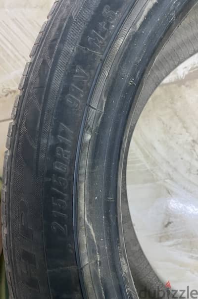 3 فرد كاوتش حالتهم جيدة مقاس. 17