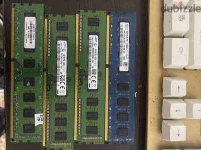 4 رامات ddr 3. كل رامه 4 جيجا للبدل برامات للورك ستيشن