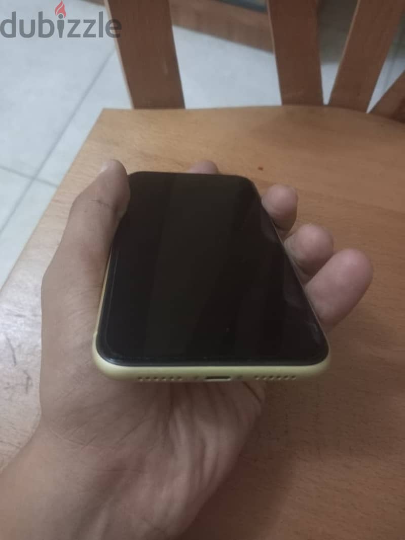 iPhone xr 128 6