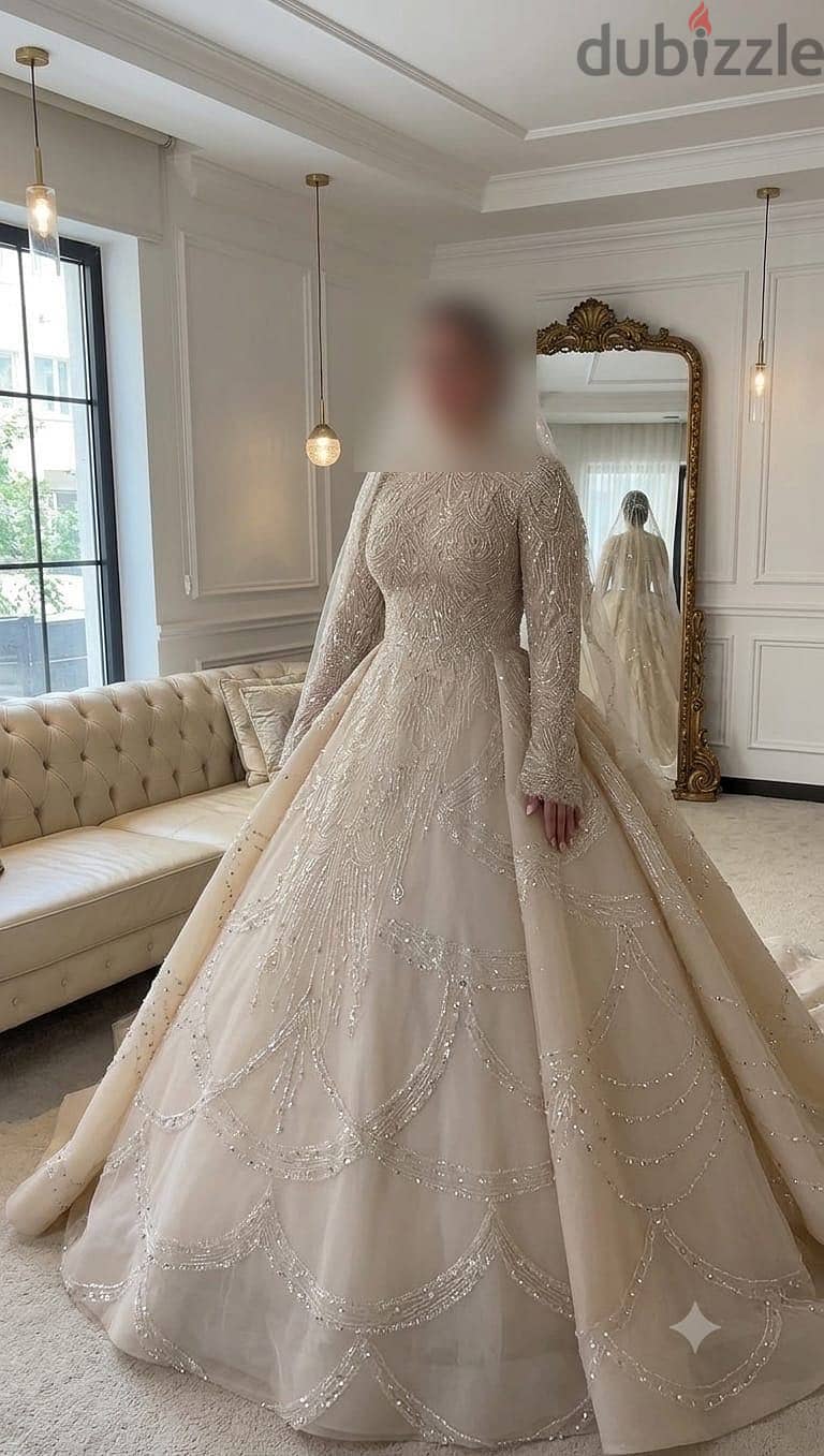 Luxury Wedding dress 1