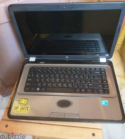 لاب توب hp.   core i3   هارد 320. رام  4.   جيل 3.