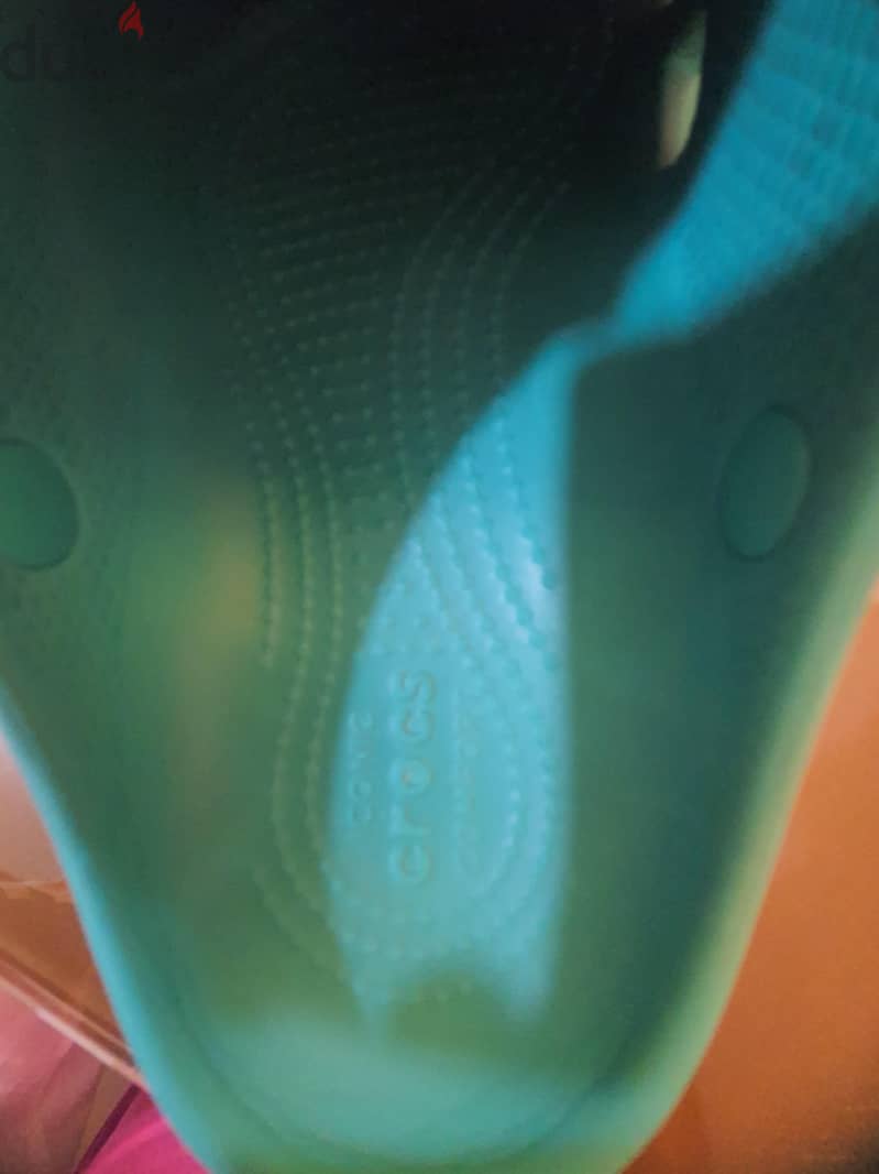 Crocs 1