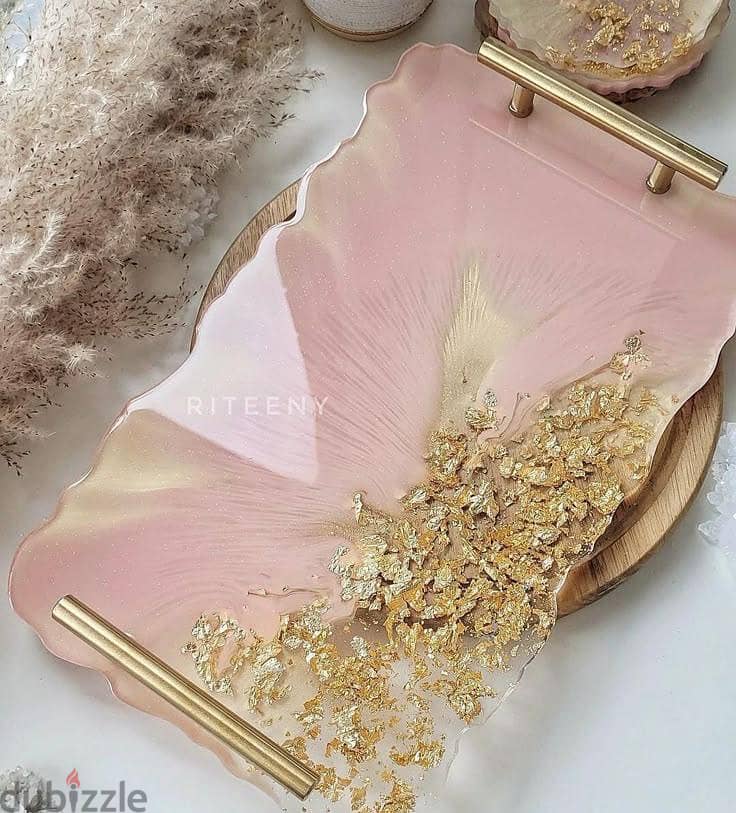 Handmade Epoxy Resin Serving Tray with 4 Coasters 1
