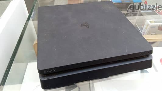 Ps4 slim used - بلايستيشن 4 سليم