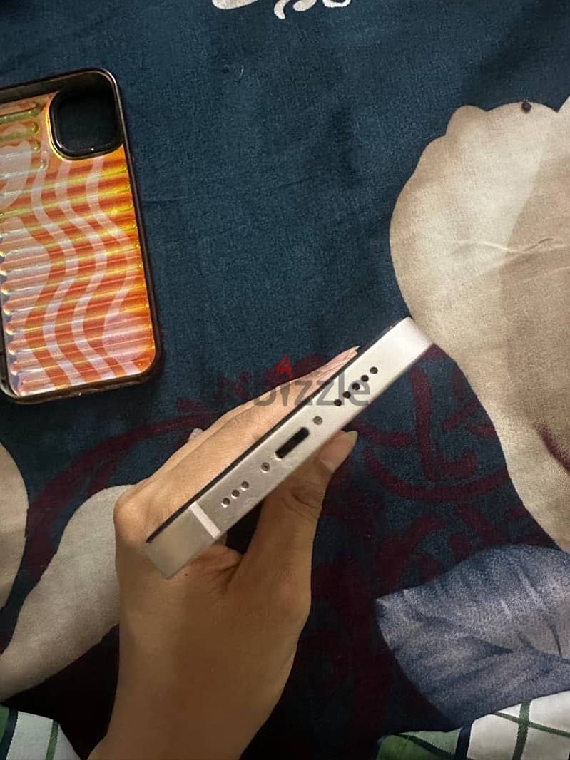 Apple - iPhone 13 2