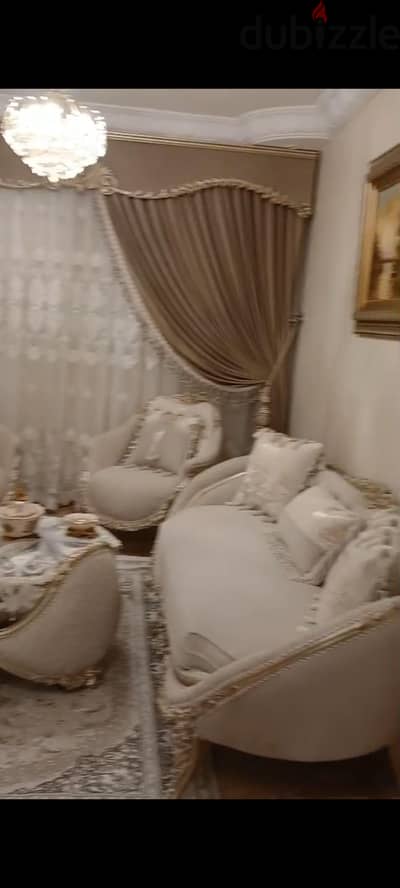 صالون لون شامبين