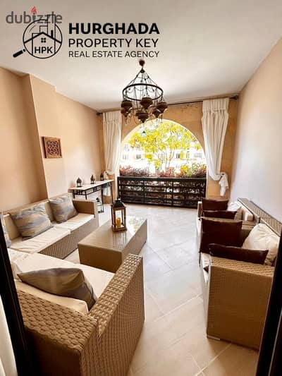 شقة بالفرش غرفتين بحديقة وتراس في Samra Bay, Promenade