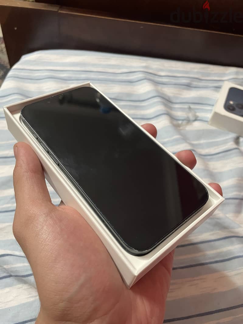 Apple - iPhone 13 5