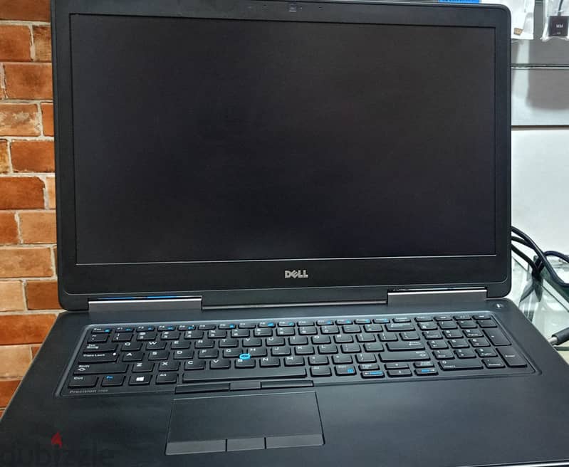 Dell Precision 7720 4