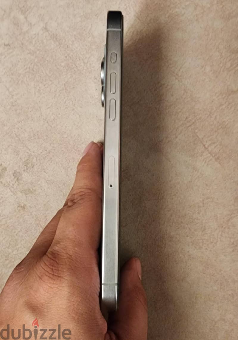 Apple - iPhone 15 Pro Max 4