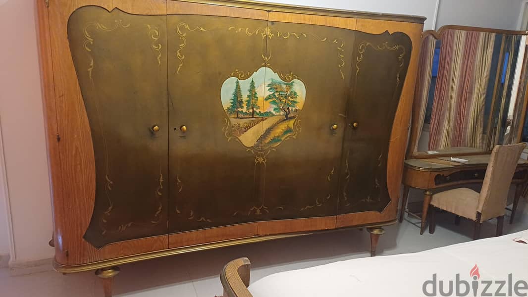 vintage full bed room 2