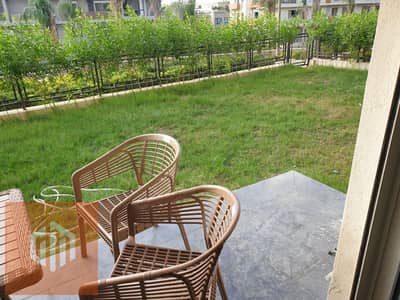 Luxury Ground Floor Apartment with Private Garden for rent in Villette