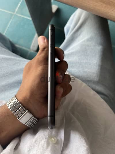 Apple - iPhone 11