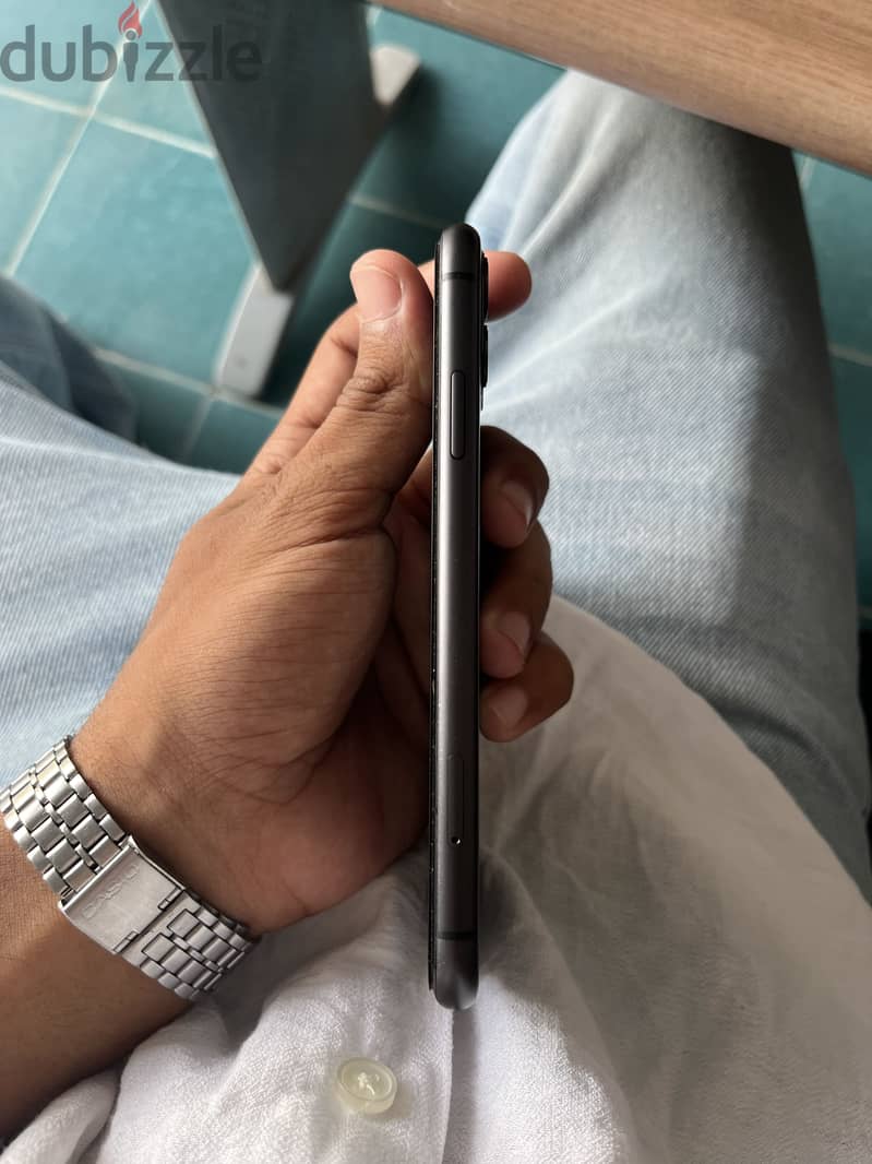 Apple - iPhone 11 3