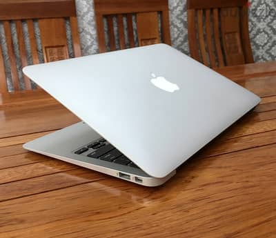كالجديد لابتوب ابل Apple Macbook Air كالجديد لابتوب ابل Apple Macbook Air