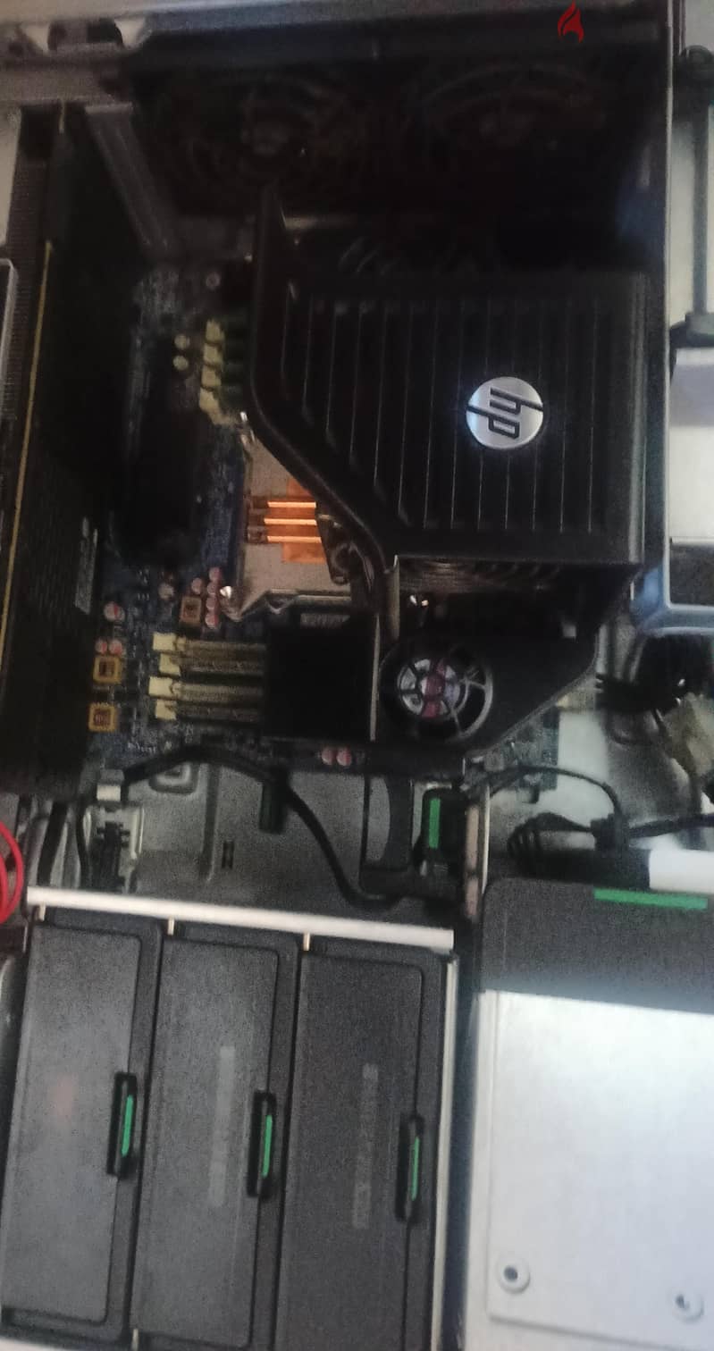 HP Z620 Workstation 1