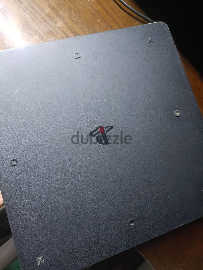 ps4 slim 1