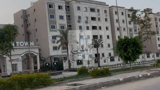 Apartment for sale with installments, immediate delivery in Green City Compound, 164 M, in October Gardens, 6th of October