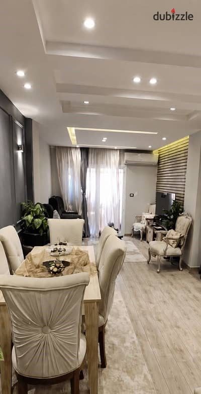 امتلك الان في مدينة الرحاب_المرحله التامنه بالقرب من السوق الشرقي شقه نموزج 99م
