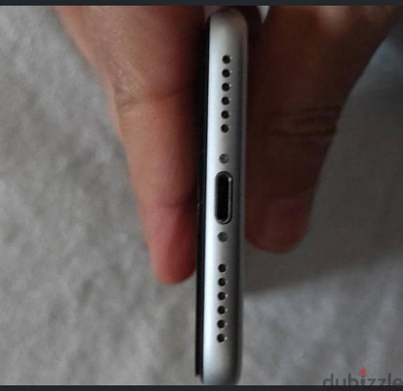 iPhone se 2020 3