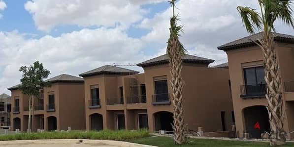 Townhouse villa for sale in Village West Compound, Sheikh Zayed
