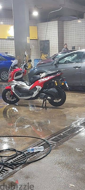 Scoter ADV 200 2025