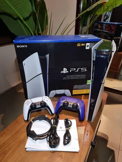 Ps5 Slim Digital + 2 Controllers