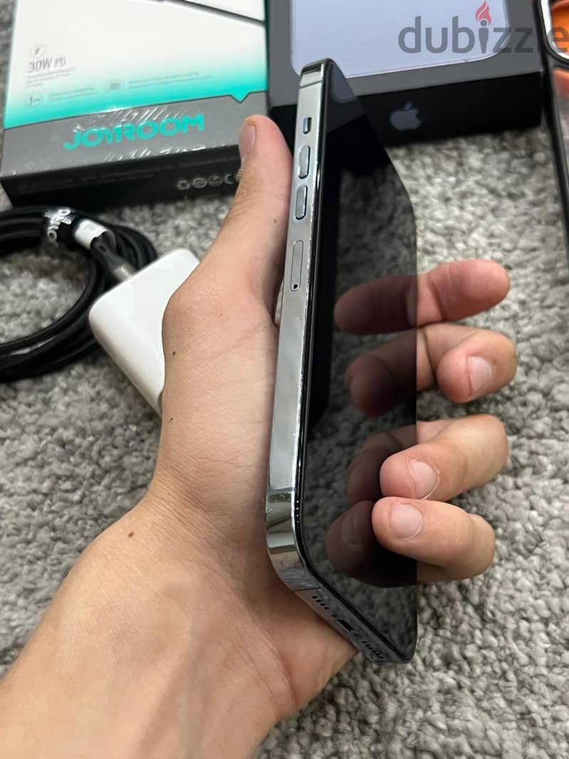 Apple - iPhone 11 Pro Max 1