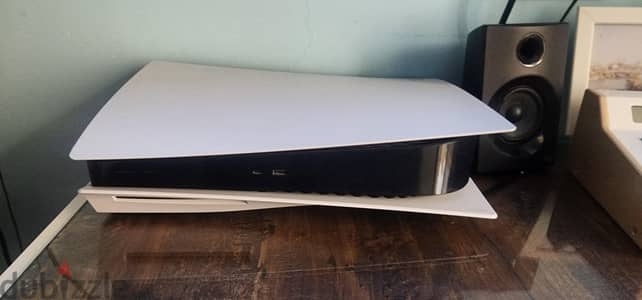 ps5 fat disk version, no controllers