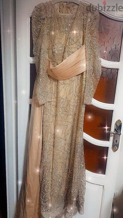 فستان سهرة