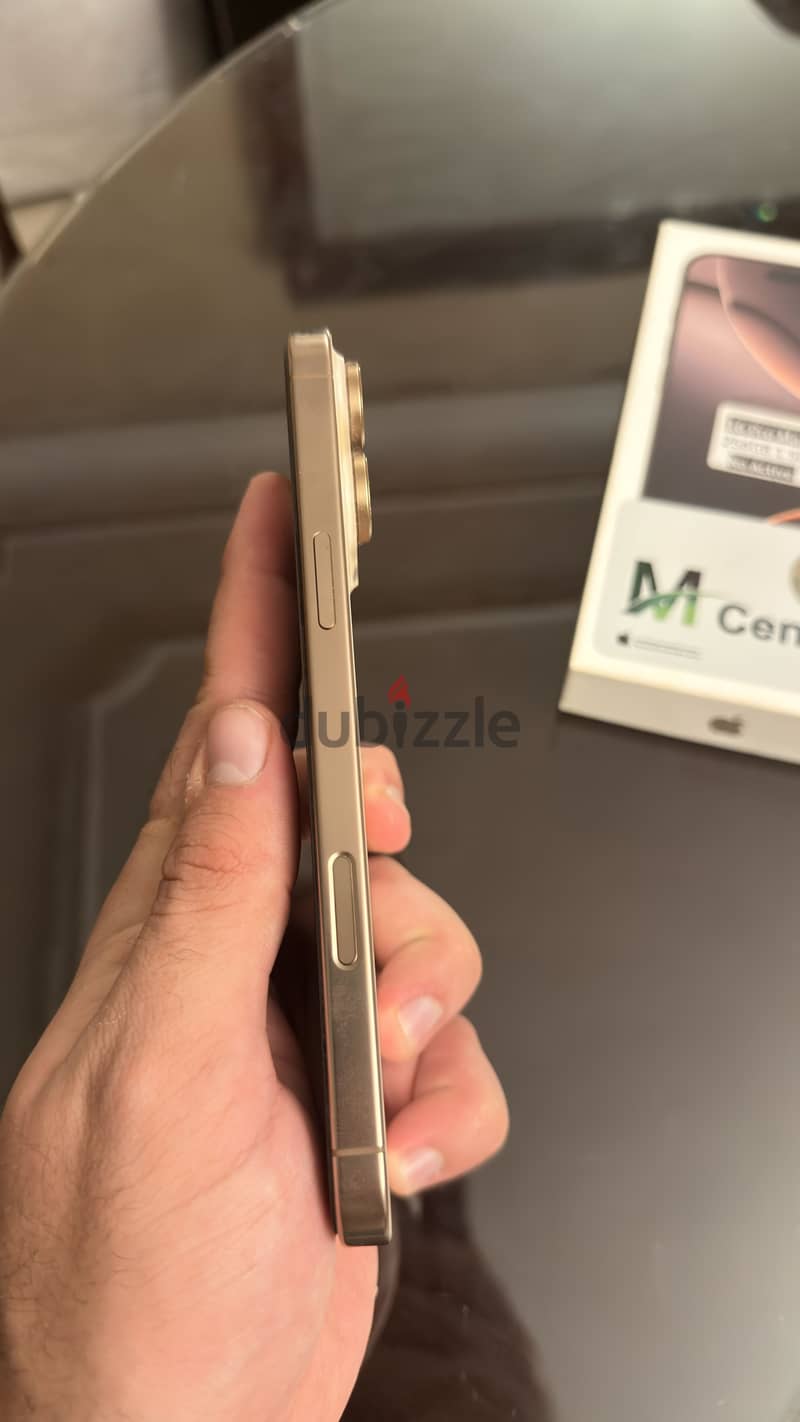 Apple - iPhone 16 Pro Max 7