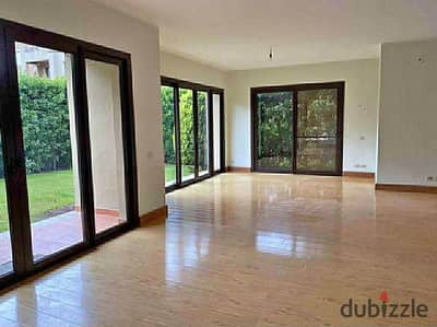Ready to move finished apartment with garden