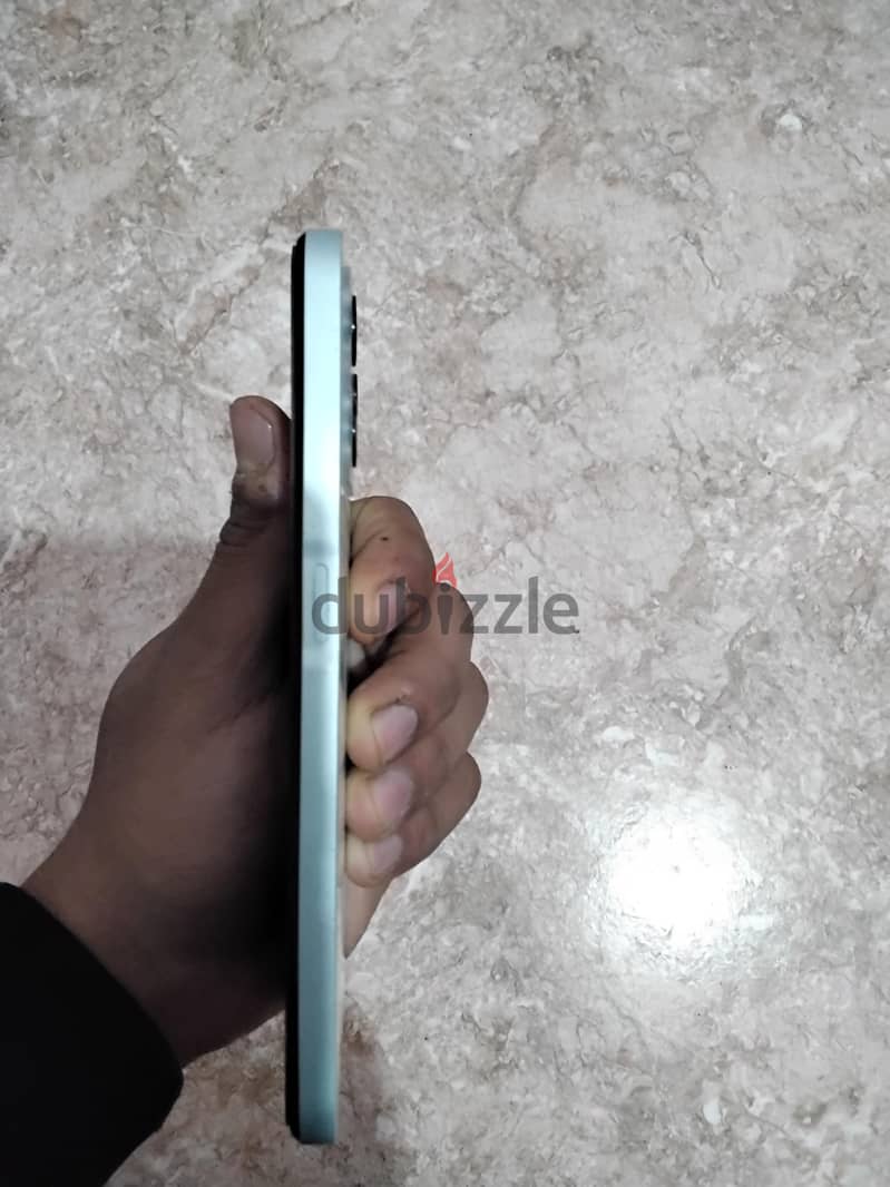 ريلمى سى 35 1