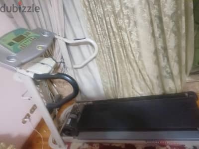 مشاية رياضيه كهربائيه و عجلة ثابتة رياضيه كهربائيه