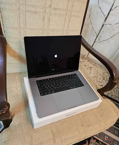 Macbook m1 pro 16 inch 512g