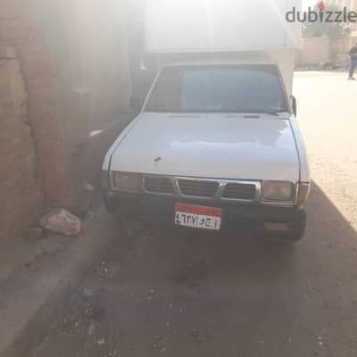 نيسان أخرى 1998