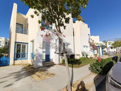 فرصة مميزة و استلام فورى شاليه للبيع متشطب بالفرش فى ماونتن فيو راس الحكمة Mountain View Ras El Hekma