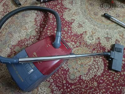 مكنسة ناشيونال ٢٠٠٠ واط